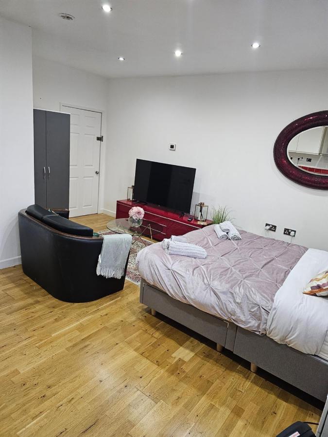 Empire Studio Apartment Бедфорд Екстериор снимка
