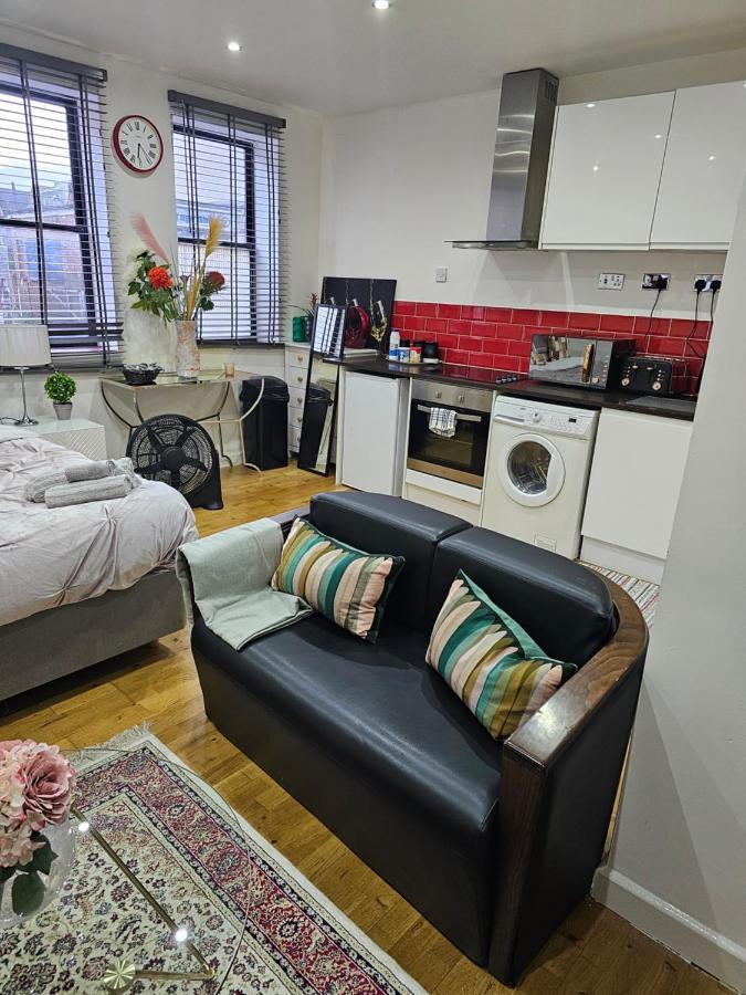 Empire Studio Apartment Бедфорд Екстериор снимка