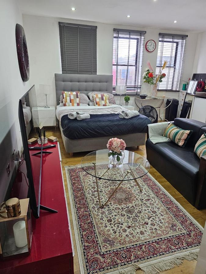 Empire Studio Apartment Бедфорд Екстериор снимка